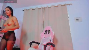 Samantha_luv - none] oil show on my sexy naked body