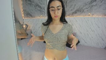 Lucelly_18 - WELCOME ​LOVES🍎​TODAY ​I ​WOKE ​UP ​PLAYFUL 🍎​COME ​IN ​AND ​PLAY ​TOGETHER