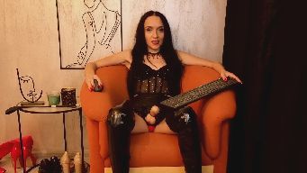 BellaHarper92 - Kneel,behave and earn my attention!
