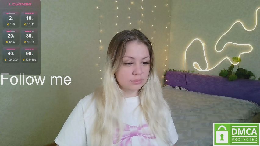 Elven_Dreams's MyFreeCams show and profile