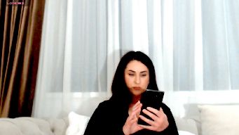 AllieSweet - 3326 NAKED TEASE/ True PVT ON/500 BJ/15 like me/20 kiss/50 ass/99 wheel/100 boobs/300 love/399 naked 3 mins
