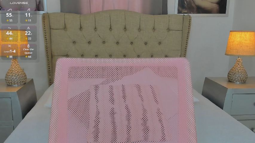 Sweet_ari's MyFreeCams show and profile