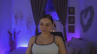 Chloe_Cane - Lets have nice weekend vibes and a fun sensual time together:P