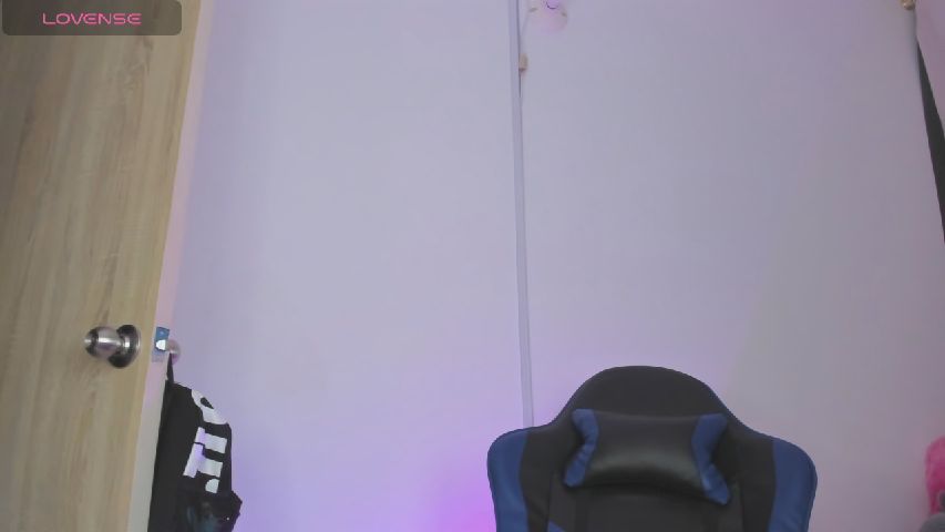 Karla_jerez_'s MyFreeCams show and profile