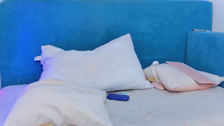 Mooncake__ live