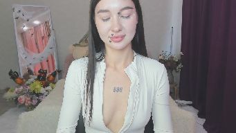 GraceBennet - Hey rate & admire, Make me happy 100, Stand up 44, roulette 50, c2c 75, Tease 79, Flash boobs 88, Striptease 499, pvt ON Zip game down 25, up other tip