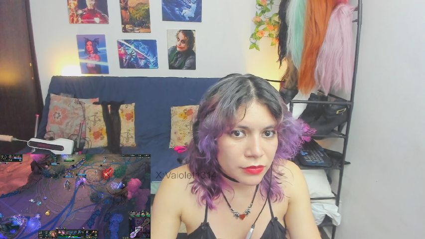 Vaiolet1314's MyFreeCams show and profile