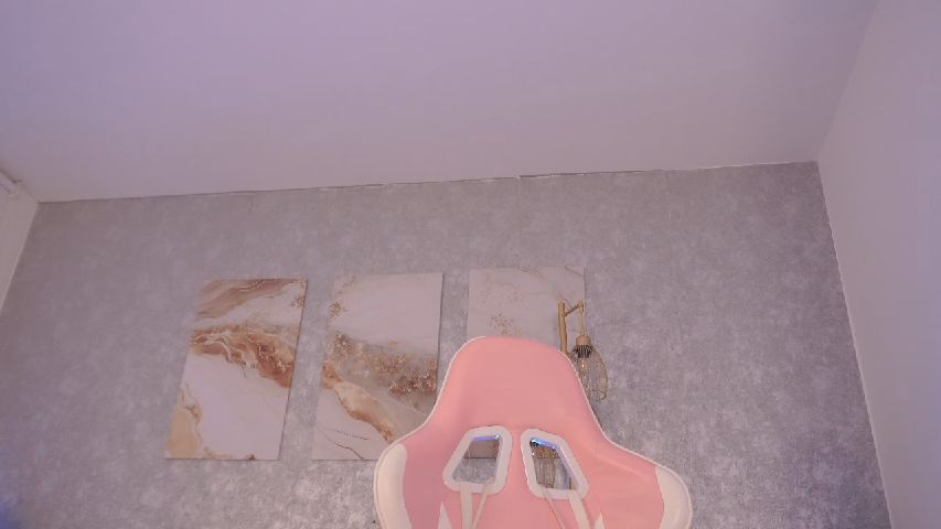 LillyThompson online image