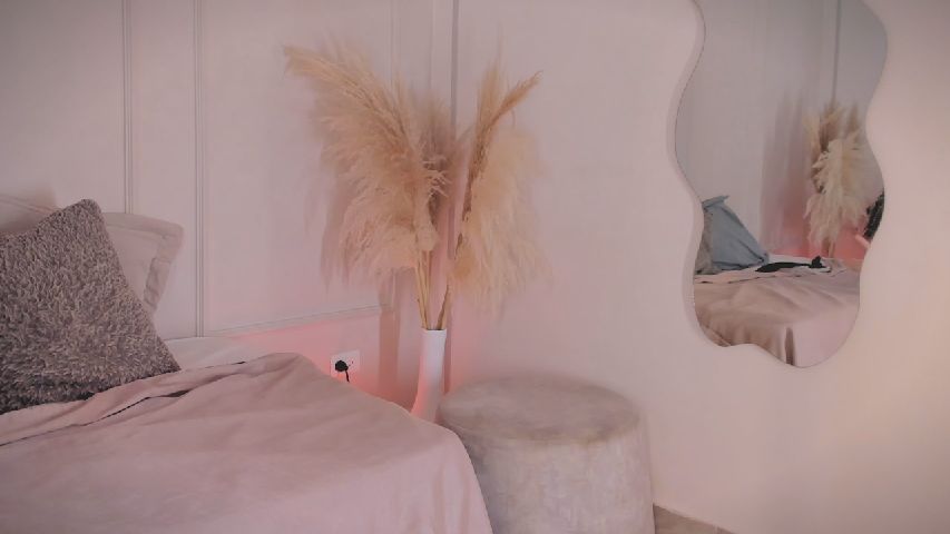 Maria_petite live