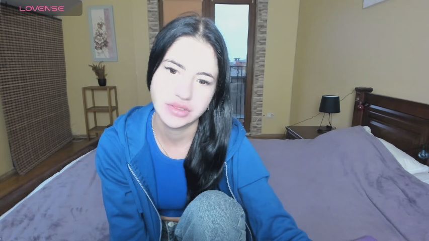 MalibuGirl_'s MyFreeCams show and profile