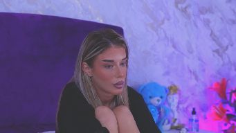 EllieRedd - Pretty,​Blonde & ​Packed ​with ​Surprises #​bigboobs #​orgasm #​blonde #​anal #​skinny #​lovense