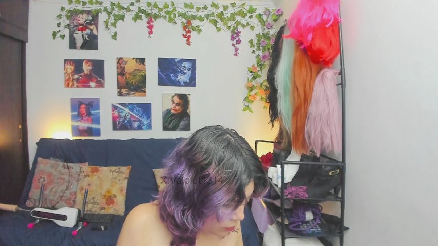 Vaiolet1314's MyFreeCams show and profile