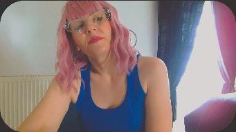BlondeLuvXO - Halloween Deals: *** Flash 20 tks/oil boobs 35 tks/smile 15 tks/stand up 11 tks/cam 29 tks/snap 150 tks per month