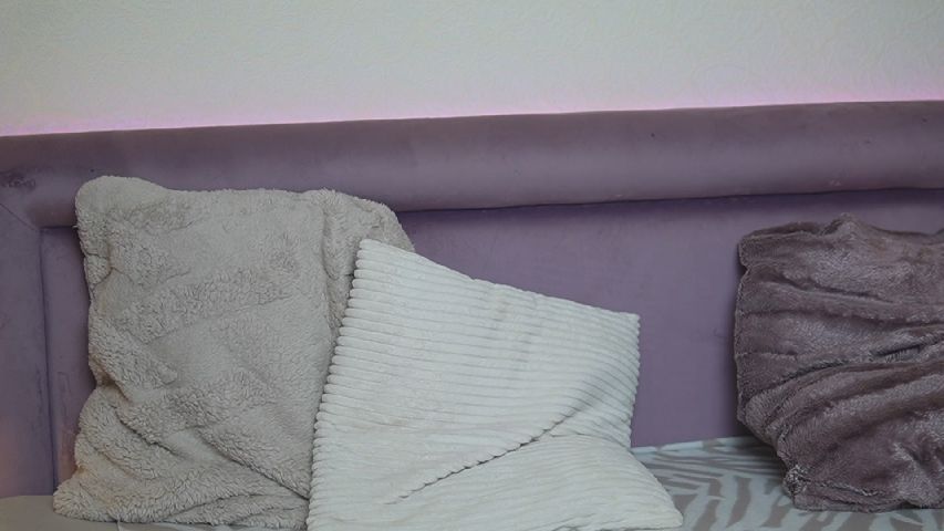 Live Stream of JoelleApril