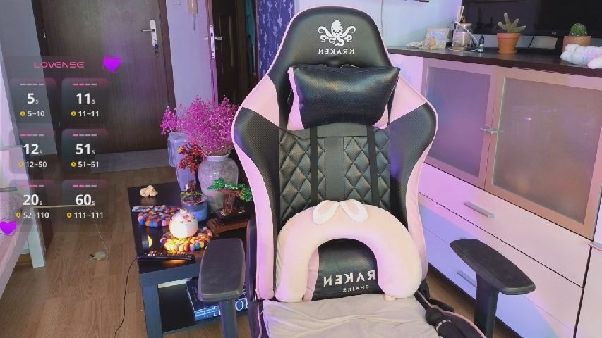 Stefani_Grand's MyFreeCams show and profile