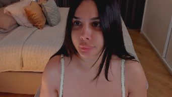 MadelynSkye - The first 10 people who tip 200 tokens will unlock my entire video collection. This would help me big time, so if you can, please consider it