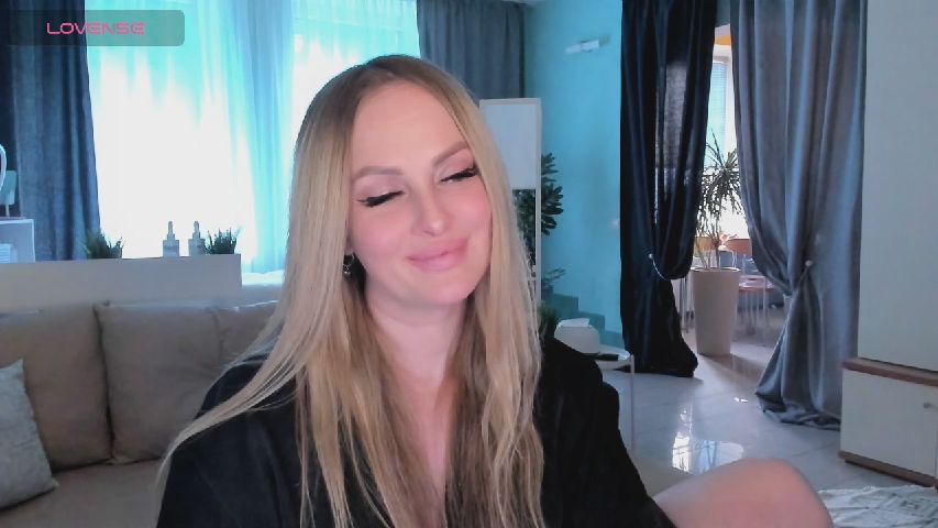 Libby_Nora's MyFreeCams show and profile