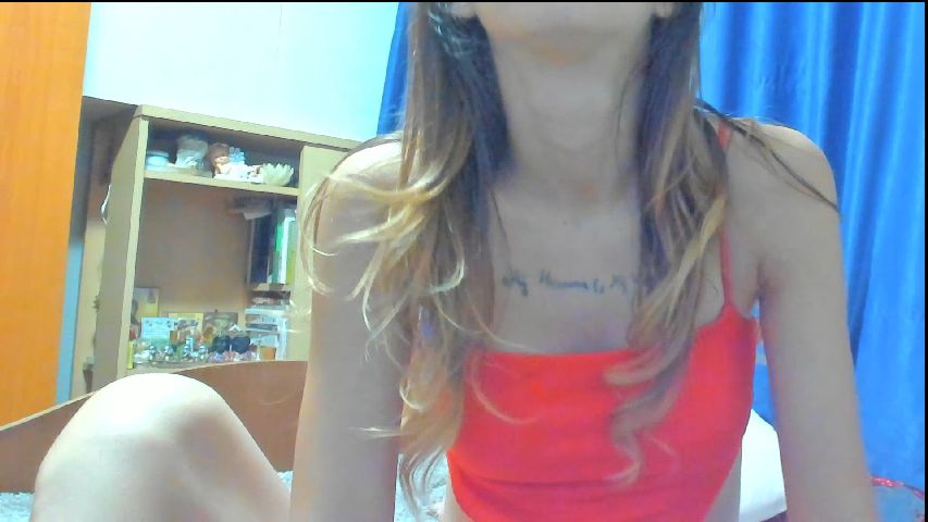 Marie_marie03's MyFreeCams show and profile