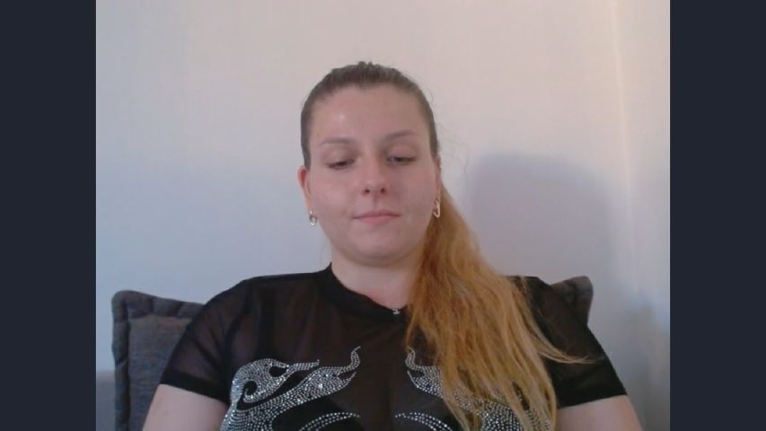 BritneyTop online profile