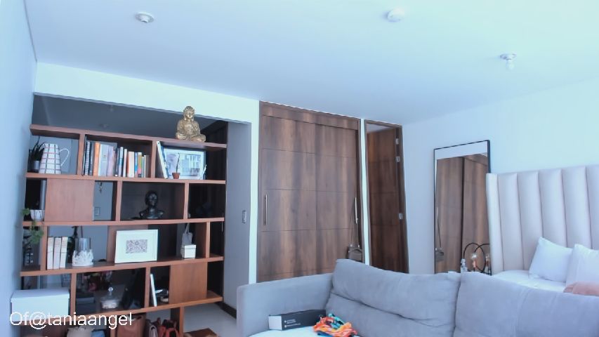 taniaangel's MyFreeCams show and profile