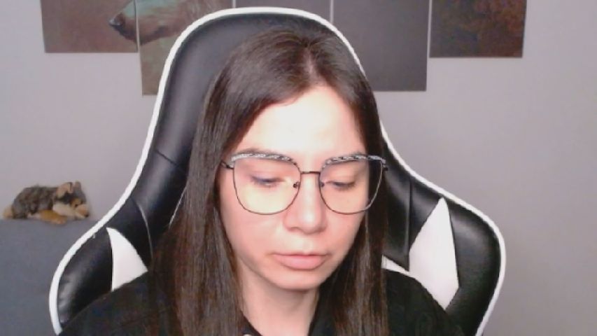 LycanGirl online image