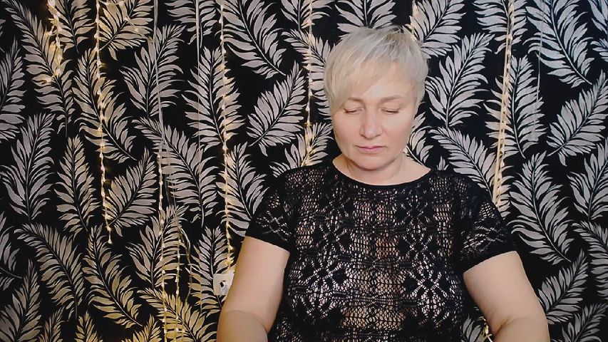 OliviaOskar_'s MyFreeCams show and profile