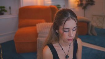 AvaSolis - 111/333Gentle energy… with a hint of something you shouldn’t get too close to 💚 GOAL 222 tokens left for Suck Finger