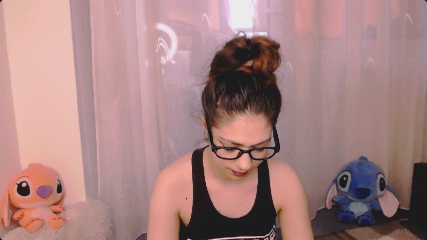 MikaylaRaven live