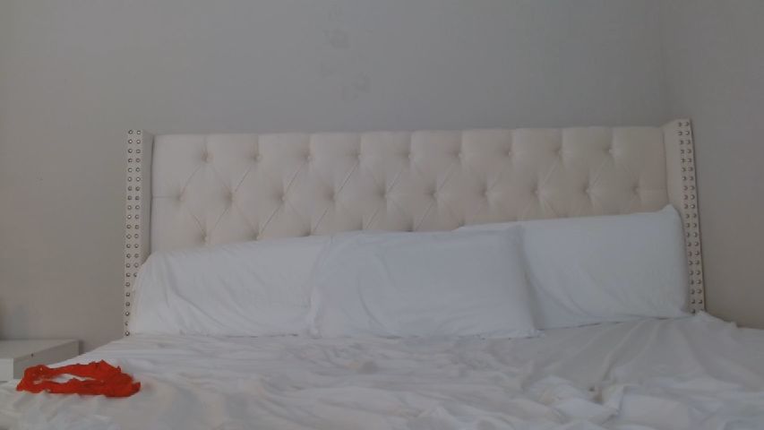 Nikkixtaylor online image