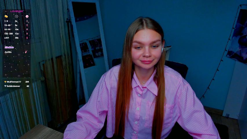 Valery_Lovee's MyFreeCams show and profile