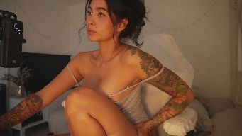 Ramonarios - Hi guys! Hitachi play every 112 tk❤️Boobs 223 tokens❤️love you 555 tk❤️flowers for you 888 tk ✨My fav vibrations 111/222/555/1111