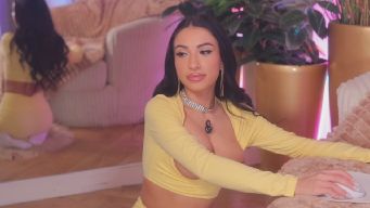 AnaisBloom - I’m Not Planning on Behaving Tonight 😉 Vibe Me - 111 & 123 - Goal: Clit Rub & Dildo Pussy Play👀 At 999
