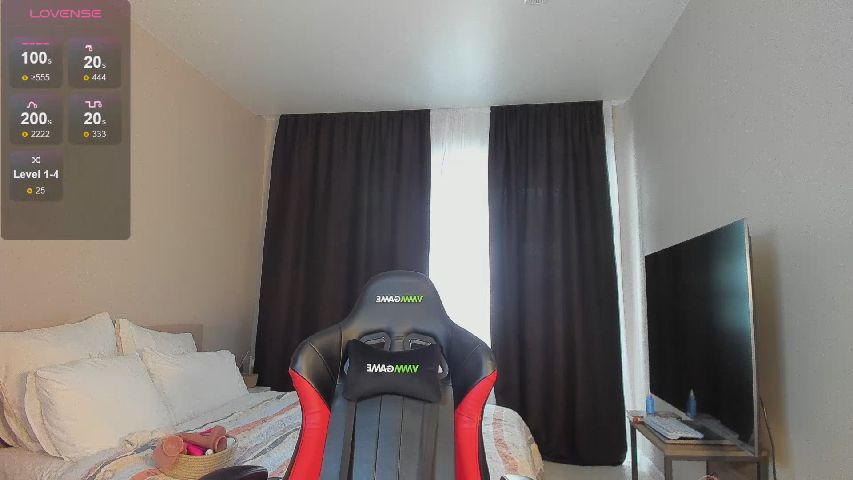 JennyQuenn's MyFreeCams show and profile