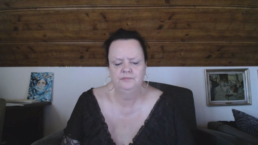 TiffanyMilf online profile