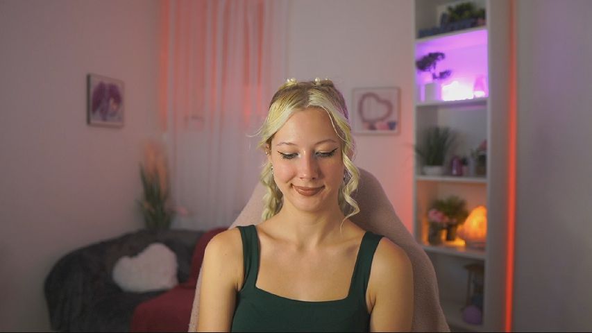 EmilySwan profile image