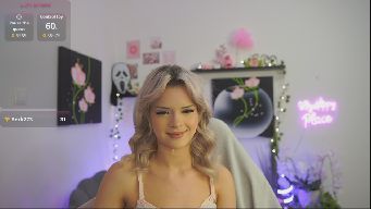 Barbie_Bree - happy friday and weekend lets make it hot :3