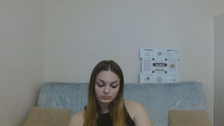 Chaynea's MyFreeCams show and profile