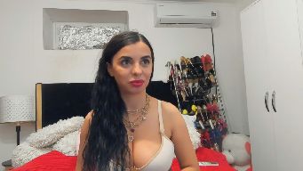 JuliaHayes - 30 tokn -topless,60tkn-pussy,110 fingers in pussy, 150 dildo in pussy,180 anal,200 -teams5 min,300-teams-10min