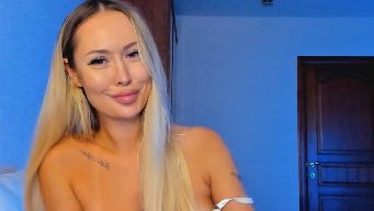 MarySweety_ - Hi guys!Lovense on!Truepvt on!1000 squirt.11-22-33 tease me:)50 c2c,200 naked,250 pussy play,222 bj!Check my whiteboard