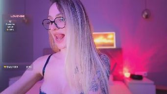 Hot_ALISA - HappY Sunday🕸️BJ-300/ TOPLES-200/NUDE-777💋make me feel your attention 55-77-301-501