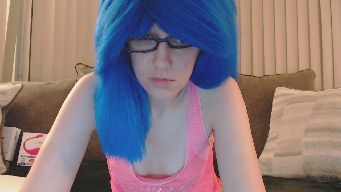 Bluerazz18 - Welcome to my room! Tip for and admire/rate 5 if you like