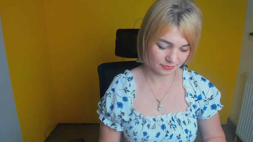 EmmaDreamyyy online profile