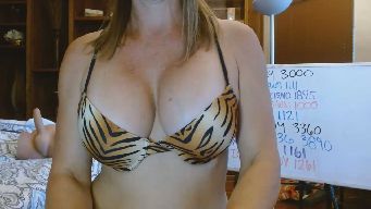 Autumn_Blonde - 500 Topless! 69 Spin & Win* 550 a yr of snapchat* Lush on*Pvts on* see whiteboard for raffle and tip menu*Pre Order my sexy 2027 Calendar for 1111