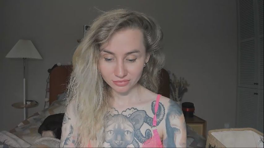 Alexa_Smithhh's MyFreeCams show and profile