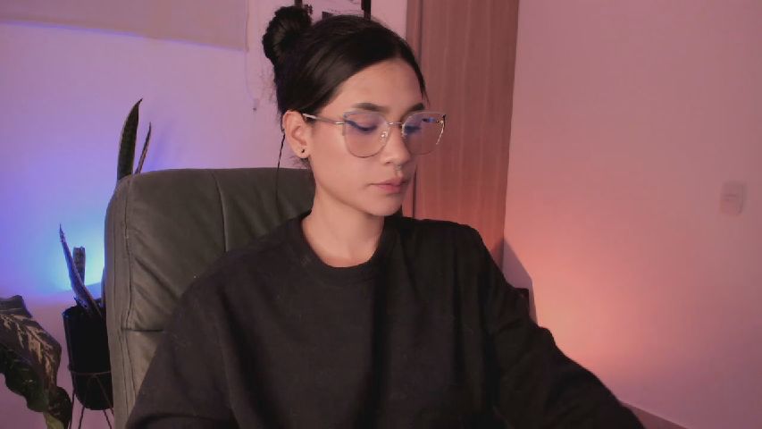 Ginnaaaa_ live