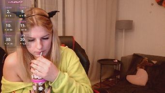 Rosie_B - 3308 undress me Snapchat 399 // topless 5 min 299 //my fav number 33 // c2c 74//stand up11// flash boobs 80//GRP IS ON//TPVT