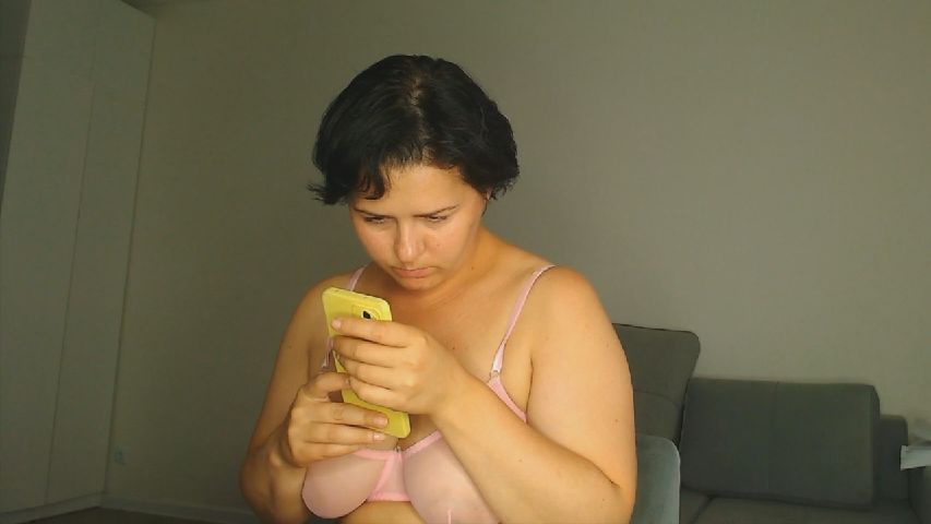 MissShyMira online profile
