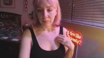 NahlaHoney - hi! 4480tks til naked+tease OR pussy dye show lol //100tks boobs, 95tks ass, 60tks panties //see share for next months vote! :D