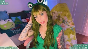 RaeRiley - Frog!|Lush in 742tks|40=2spank|144=SpankWheel|333=NAbeer|300=EverDayRaeVid|50=RaffleTix|299/899=OctRaffleWheel|1001=OctRaelien