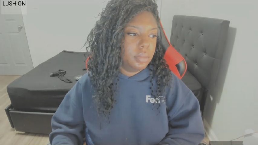 demi_xoxo online profile